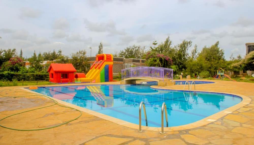 Amboseli Gateway Hotel Kimana エクステリア 写真